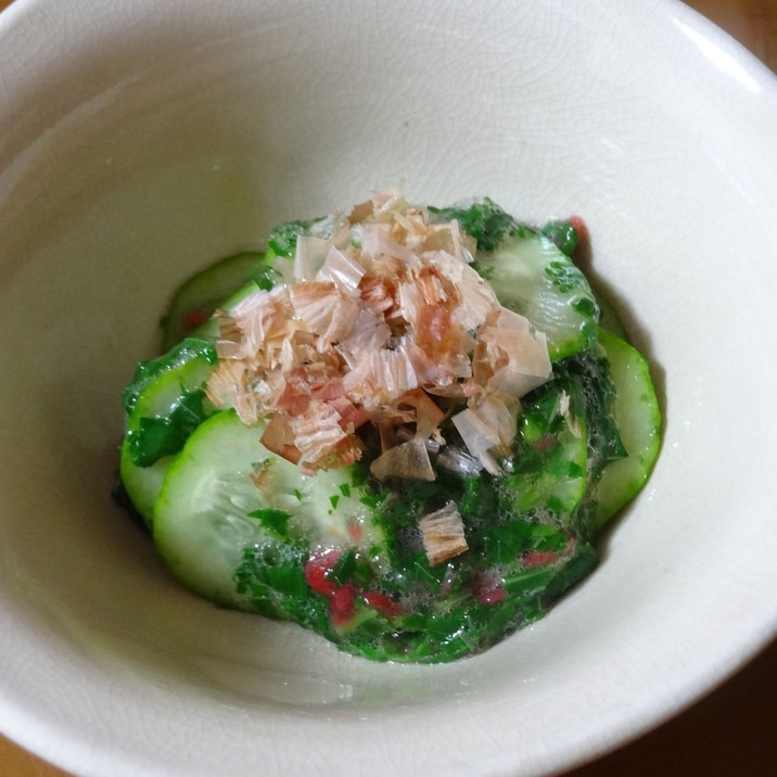 もう一品に モロヘイヤとキュウリの梅和え レシピ 作り方 By みーちゃん6914 楽天レシピ